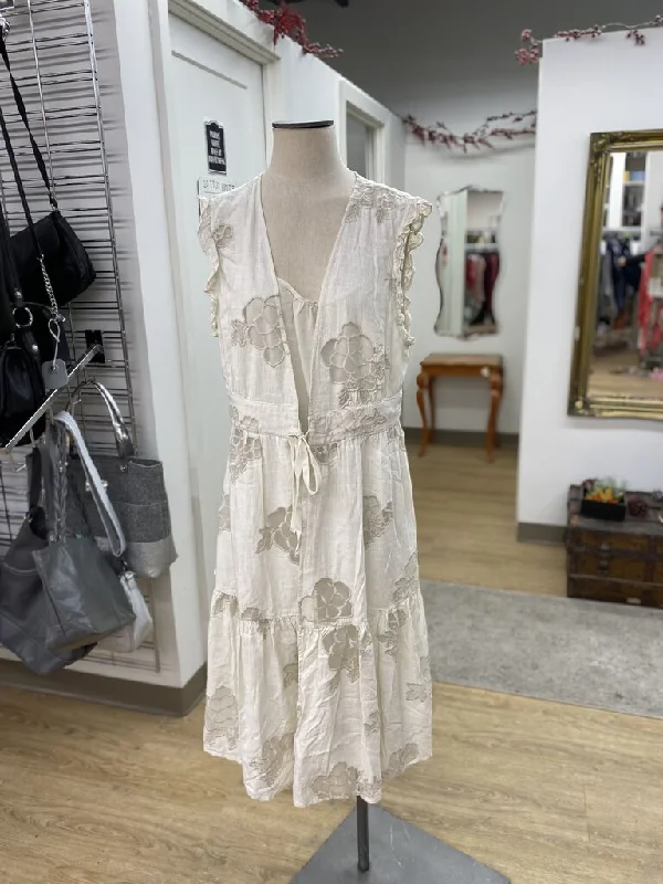 Cabi linen blend dress w liner L Tunics Trendy modern
