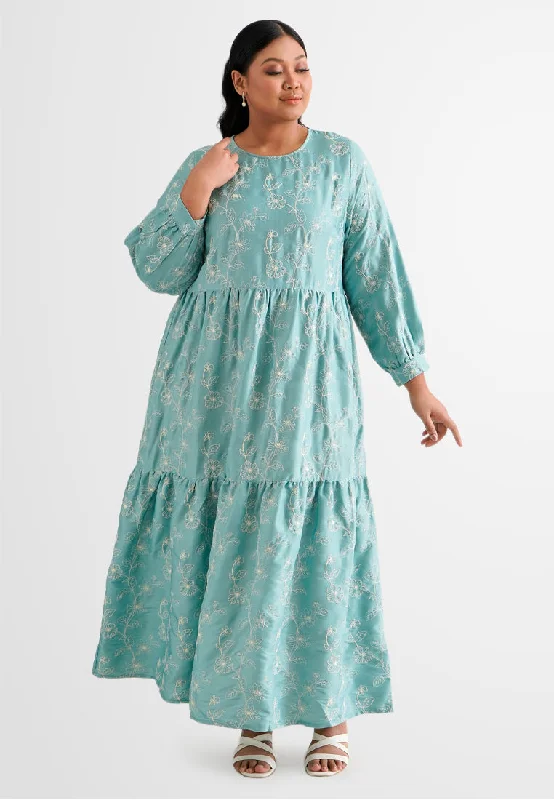 Eden Embroidery Tiered Long Dress Turtleneck Warm Winter