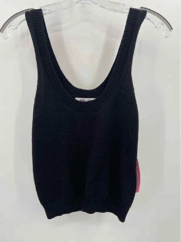 Pre-Owned Double Zero Black Size Medium Knit Tank Top gold tank top