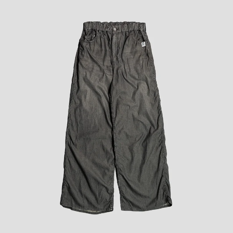 TENCEL DENIM GATHERED PANTS Slim Fit Casual Pants
