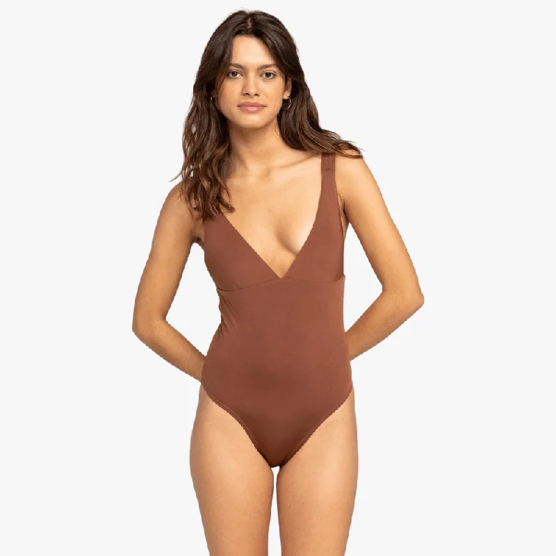 Roxy Womens Silky Island One Piece Swimsuit Root Beer Soft Beachwear Set