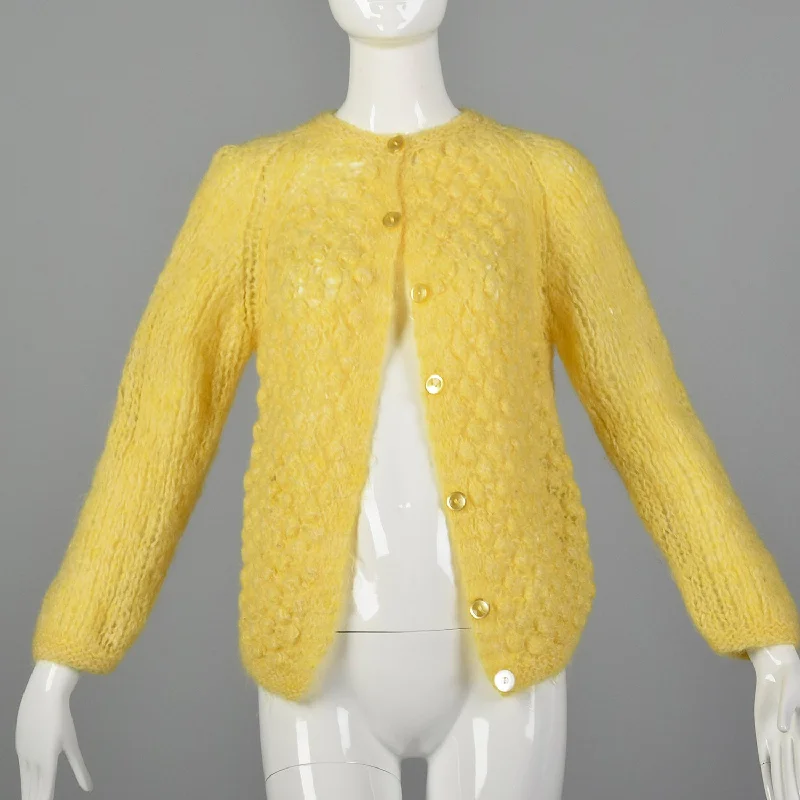 Large 1960s Yellow Sweater Hand Knit In Italy Puff Stitch Cardigan Stylish Fashionable Trendy
