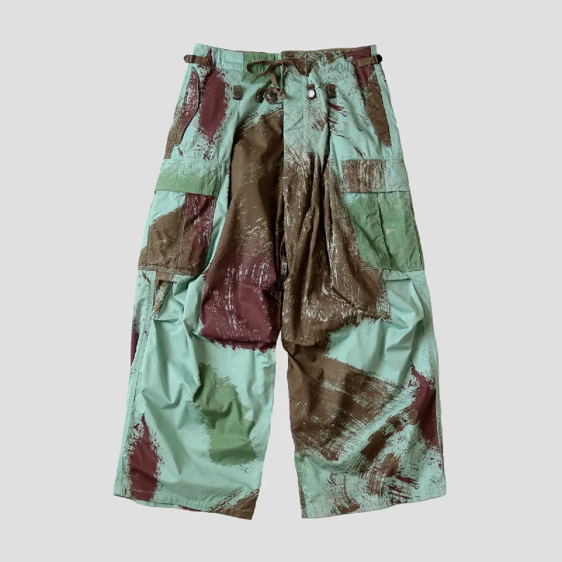 BRUSH-CAMO CARGO PANTS Classic Straight Pants