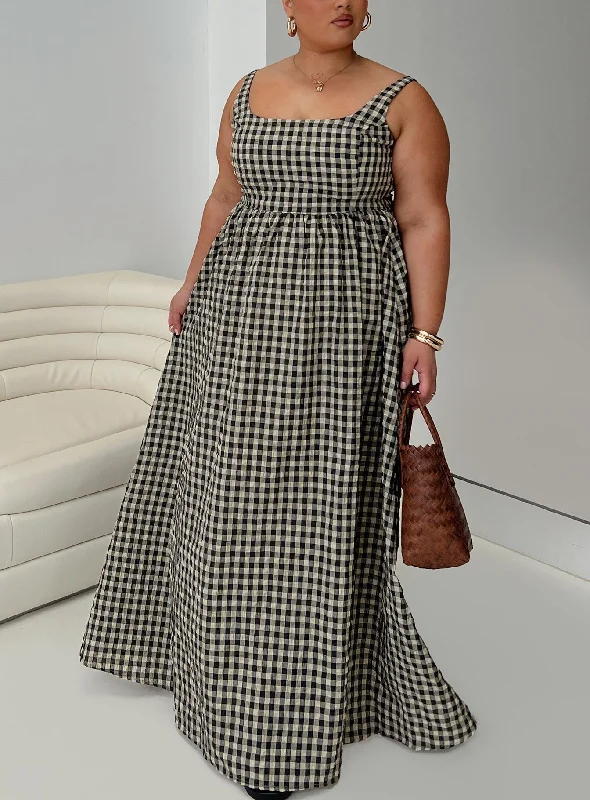 Cartmel Check Maxi Dress Black / Cream Curve Off-the-shoulder Chic Trendy