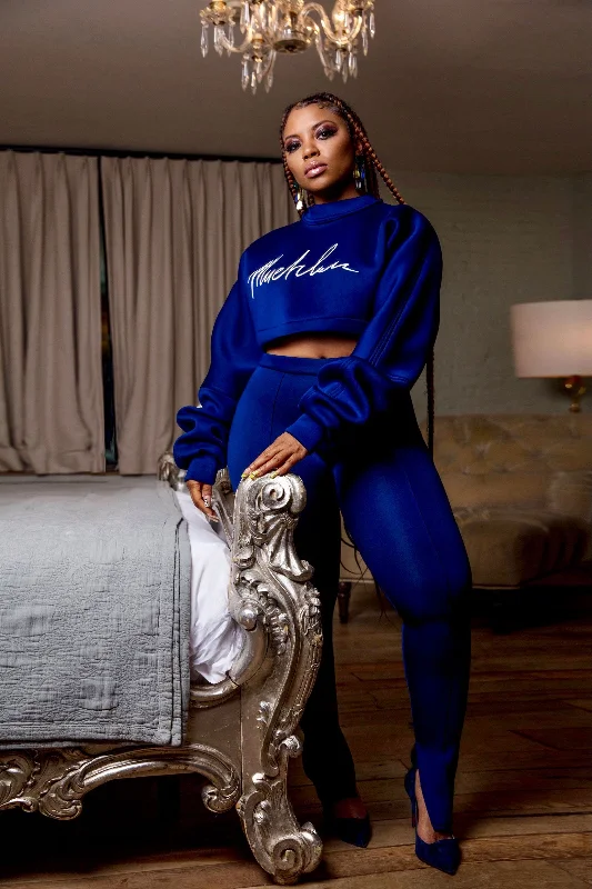 Signature Crop Sweatshirt - XS Hoodie with Front Slit Layering Stylish