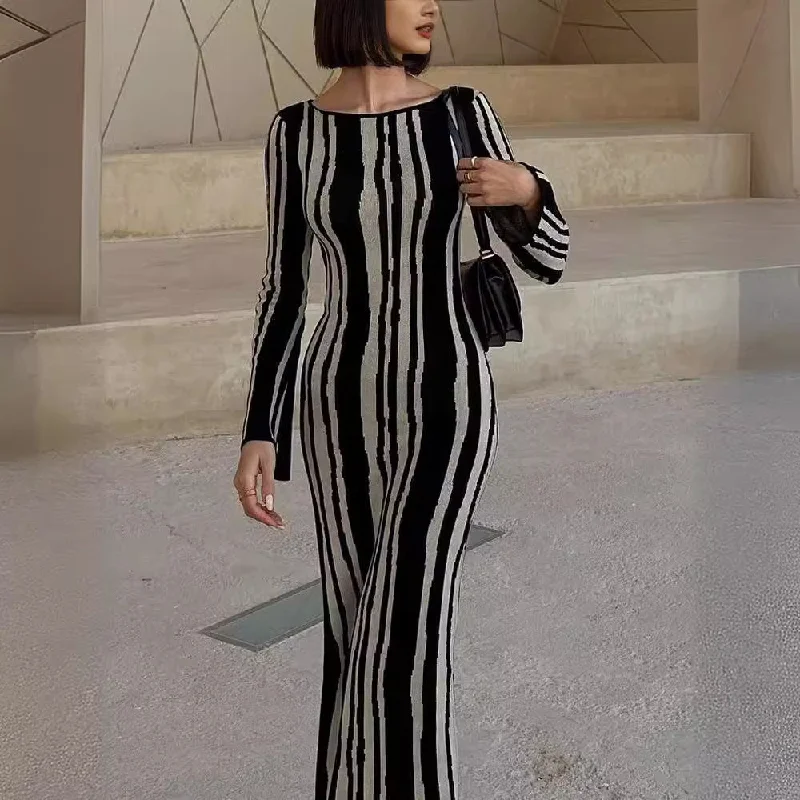 IKEARLAX Europe, America autumn and winter new cross-border women's clothing fashion knitted black and white strips long-sleeved dress sweater long dress Tunics Short Trendy IKEARLAX Europe, America autumn and winter new cross-border women's clothing fashion knitted black and white strips long-sleeved dress sweater long dress Tunics Short Trendy