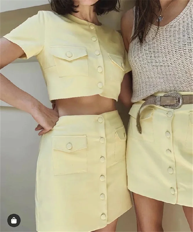 Suit skirt suit button skirt front