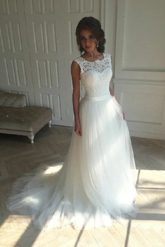 Ivory Tulle Skirt Wedding Gown with Lace Sleeveless Bodice silk skirt luxurious