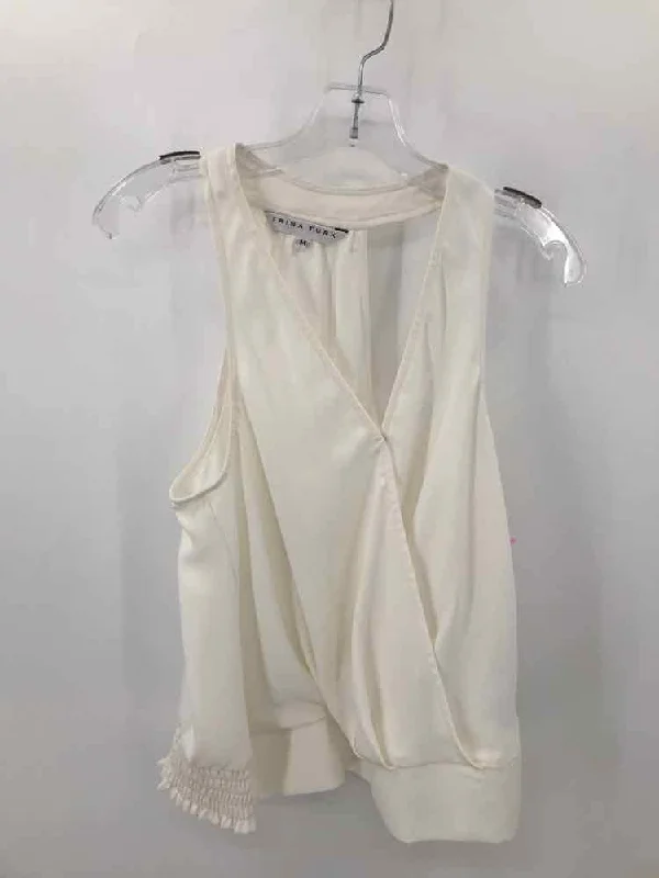Pre-Owned Trina Turk Ivory Size Medium Tank Top solid color tank