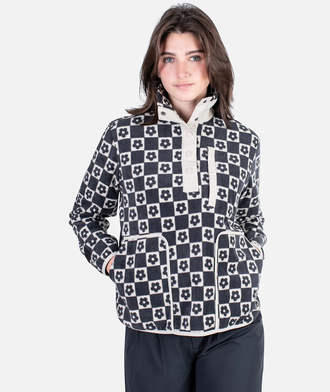 Juniper Fleece Jacket - Black Front Pockets Side Pockets Patch Pockets