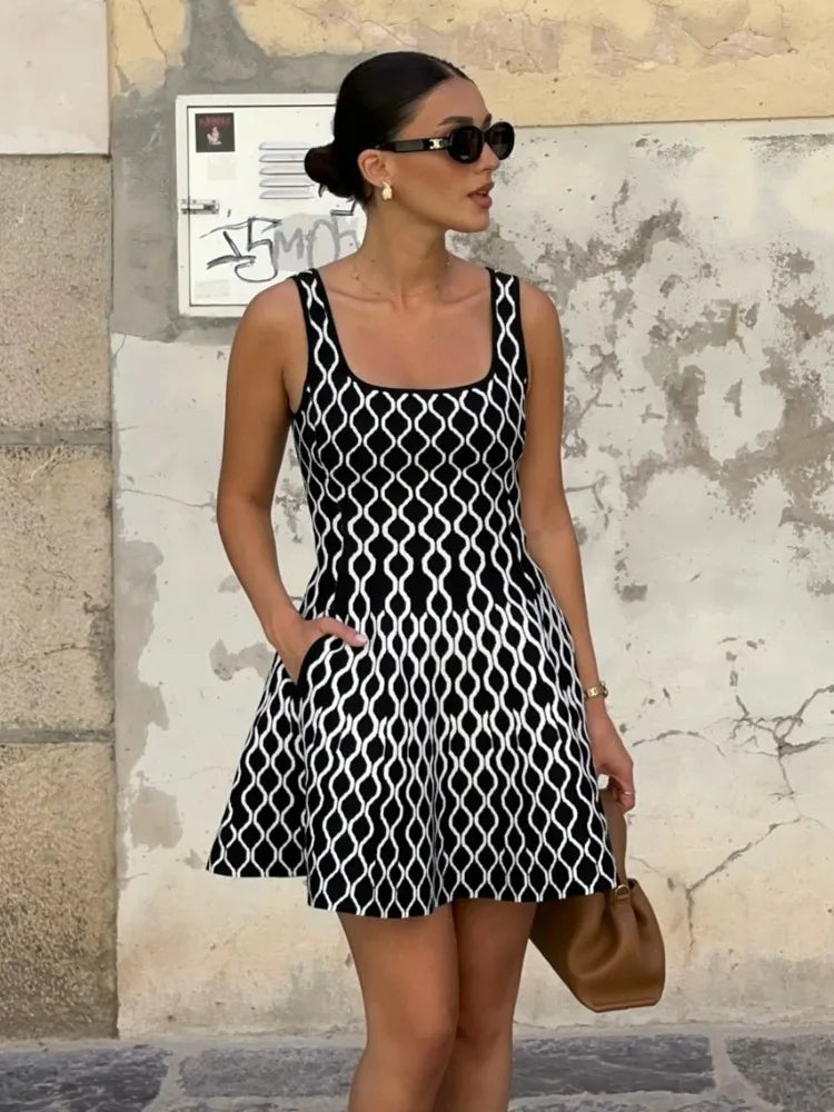 Advbridge Plaid Print Knit Mini Dress for Women Sexy Backless A-line Slim Holidays Dress Elegant Fashion Contrast Luxury Party Dress 2024 Tunics Chic elegant Advbridge Plaid Print Knit Mini Dress for Women Sexy Backless A-line Slim Holidays Dress Elegant Fashion Contrast Luxury Party Dress 2024 Tunics Chic elegant