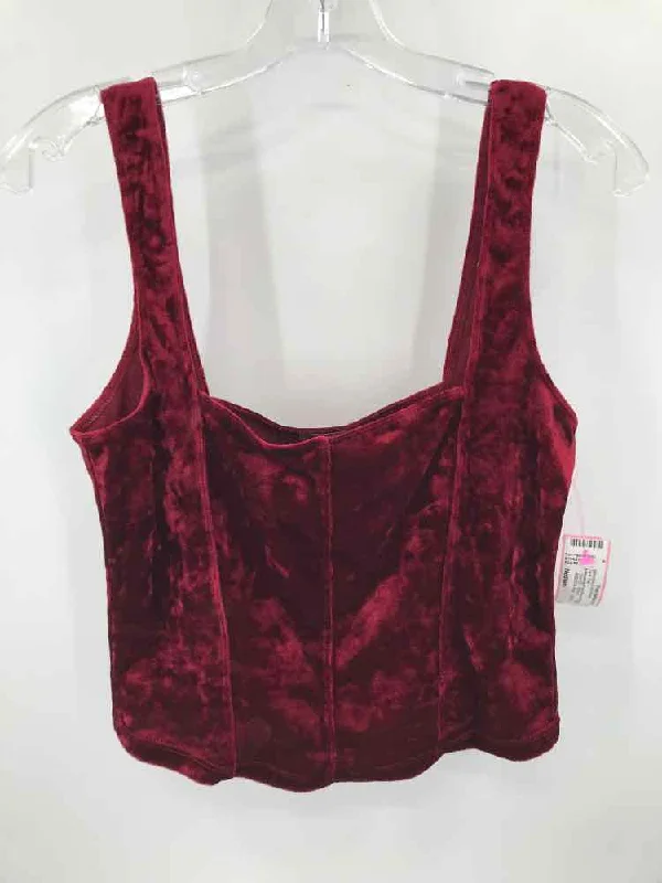 Pre-Owned Intimately Free People Red Size Medium Tank Top navy tank top