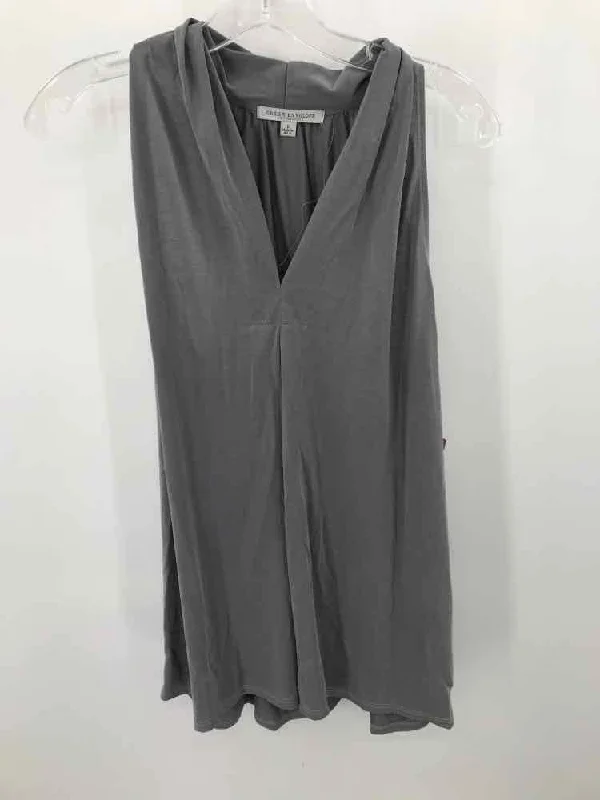 Pre-Owned Green Envelope Grey Size Large Tank Top long tank top